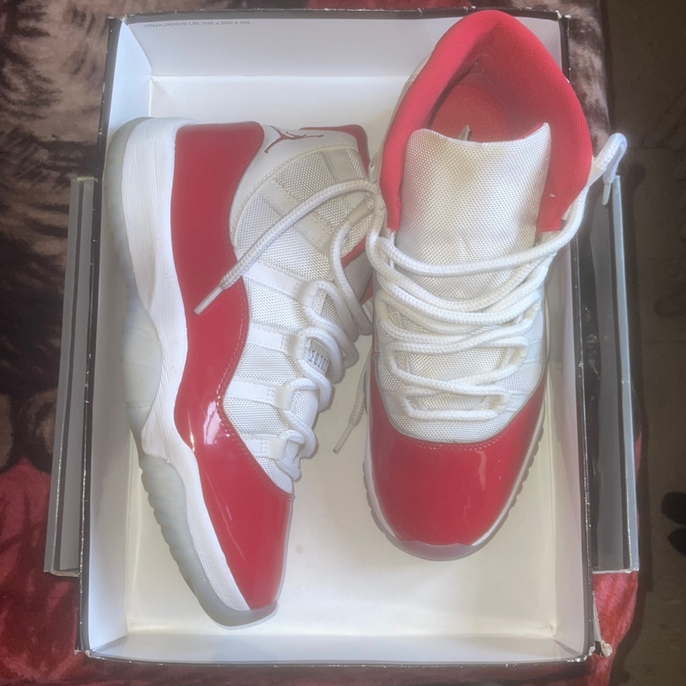 AIR JORDAN 11s RETRO